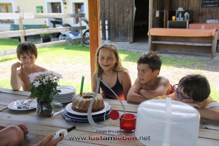 #LustAmLeben #Kindergeburtstag #AbenteuerCamp #NaturErleben #PferdeErleben #SpaßInDerNatur #KinderEvents #Linz #Wels #Gmunden #Geburtstagsfeier #OutdoorErlebnis #MentaleStärke #KinderAbenteuer