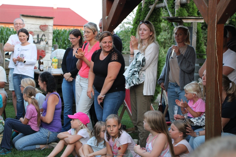 #KennenlernTag #Begrüßungstag #NeuesSchuljahr #NeueKlasse #Schulstart #TeamBuilding #Schulalltag #Schulbeginn #NeueFreunde #Schulcommunity #Projekttage #Projektwoche #LernenMitSpaß #Handlungsorientiert #Teamwork #Schulprojekt #Projektarbeit #Schulideen #KreativesLernen #SchuleMalAnders #Schulabschluss #Klassenabschluss #Abschlussfeier #LetzterSchultag #Matura #Schulzeit #Schulende #Abschlussfahrt #Erinnerungen #Schulfreunde #AbenteuerWoche #NaturErlebnis #Erlebniswoche #SpieleInDerSchule #OutdoorLearning #T