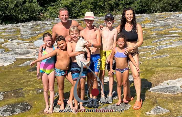 #LustAmLeben #KinderUndJugendCamp #NaturErleben #KreativitätFördern #Selbstentfaltung #TiereErleben #AktivesLernen #AchtsameZeit #KinderBetreuung #JugendlicheErziehen #WerteVermitteln #NaturAbenteuer