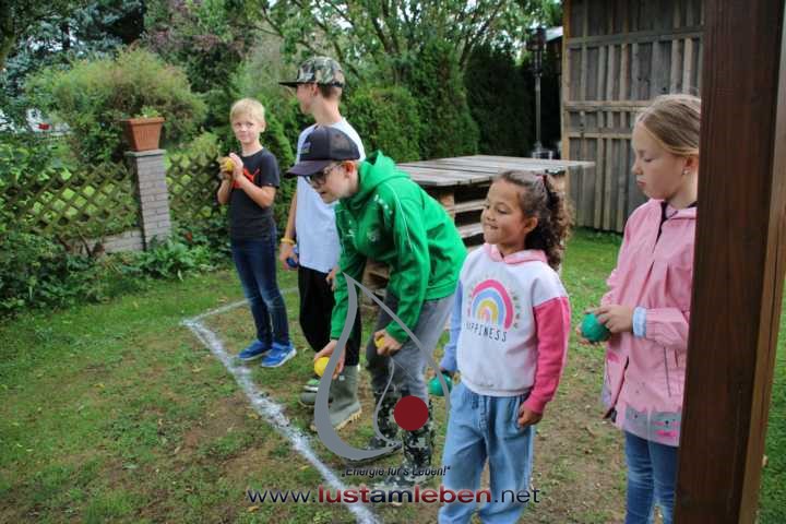 #LustAmLeben #KinderUndJugendCamp #NaturErleben #KreativitätFördern #Selbstentfaltung #TiereErleben #AktivesLernen #AchtsameZeit #KinderBetreuung #JugendlicheErziehen #WerteVermitteln #NaturAbenteuer